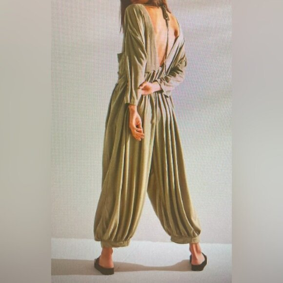 Free People Calsi Jumpsuit Size Small New With Tags - Picture 3 of 7